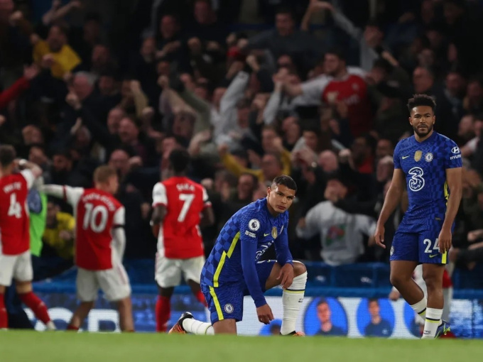 Thua thảm Arsenal, Chelsea tệ nhất ở Stamford Bridge sau 33 năm