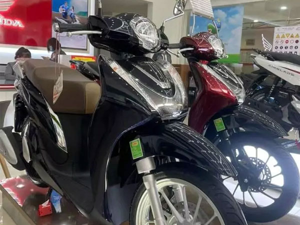 Xe máy Honda bất ngờ đội giá cao kỷ lục tại các đại lý