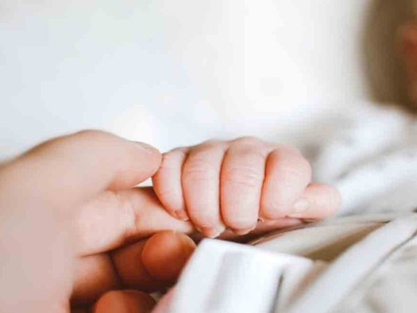Tỉnh dậy sau sinh, vợ kiên quyết ly hôn vì điều này