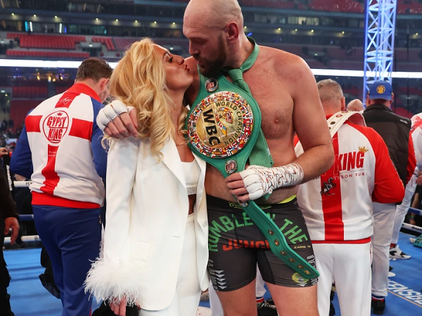 Tyson Fury hạ knock-out Dillian Whyte