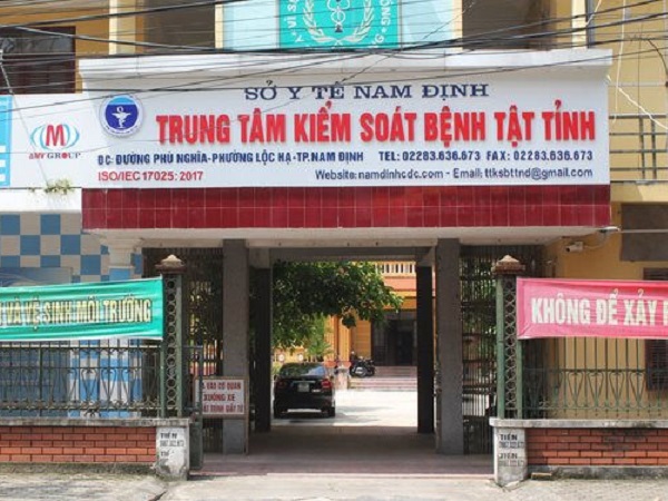 Bắt Giám đốc CDC Nam Định cùng 4 thuộc cấp liên quan đến Việt Á