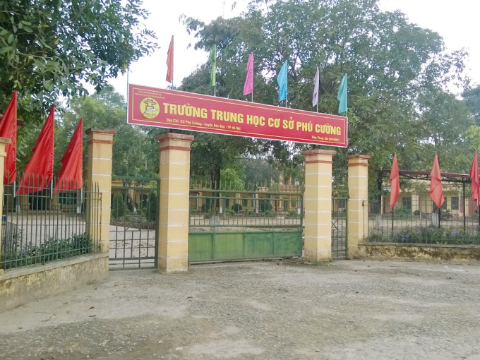 Phụ huynh tố trường 'bắt' viết đơn tự nguyện không thi vào lớp 10: Phòng GDĐT Sóc Sơn nói gì?