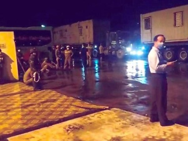 Đại gia Hải Phòng bị bắt vì tổ chức gần 100 người 'đại náo' bến xe Thượng Lý