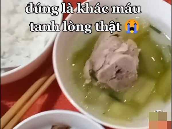 Chê cơm cữ chị chồng nấu, còn trách móc 'khác máu tanh lòng', em dâu bị 'ném đá': 'Gọi chồng hầu hạ, còn không thì về nhà mà làm công chúa!'