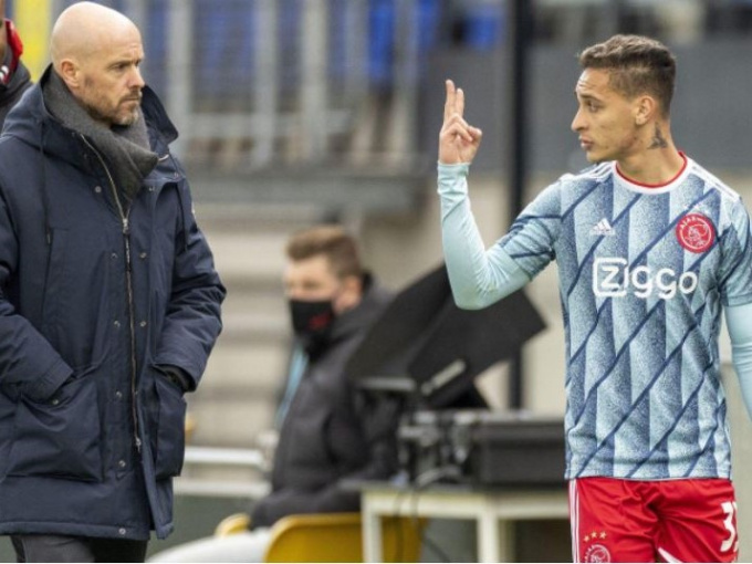 Antony muốn theo thầy Ten Hag về MU