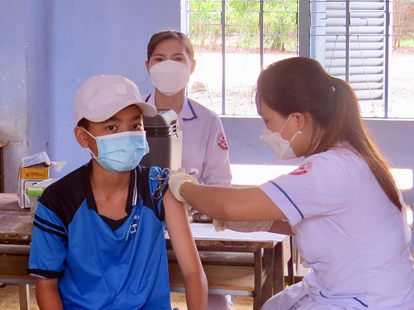 Ngày 28/4, cả nước chỉ còn 7.116 ca mắc COVID-19 mới, ca tử vong giảm còn 3 ca