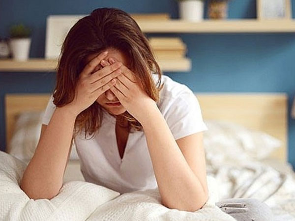 Tại sao tôi thường thức dậy tự nhiên lúc 3 hoặc 4 giờ sáng và tại sao lại khó ngủ lại?