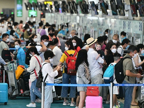 Nhiều chuyến bay có thể khó hạ cánh tại Tân Sơn Nhất trong dịp nghỉ lễ