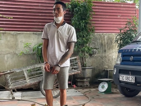 Bắt têm trộm chuyên 'báng bổ' gia tiên nhà dân