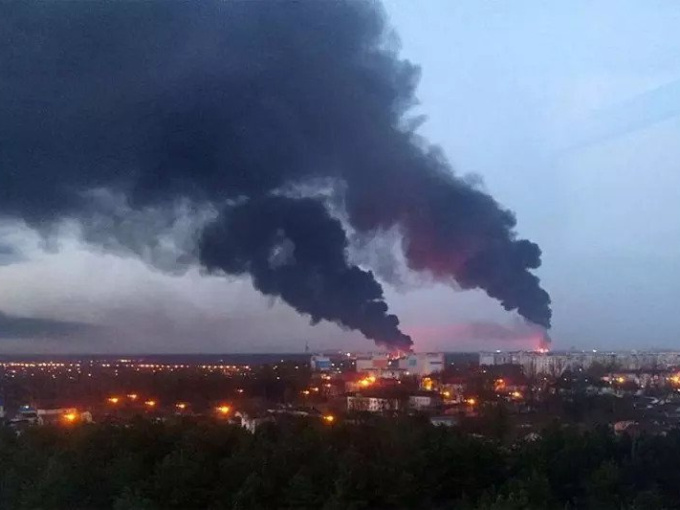 Hai vùng biên giới của Nga bị pháo kích, Ukraine chiếm lại thị trấn đông bắc
