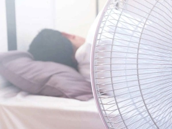 5 sai lầm khi bật quạt mùa hè tưởng vô hại nhưng làm tổn thương tim, gây tai biến, người Việt cần bỏ ngay