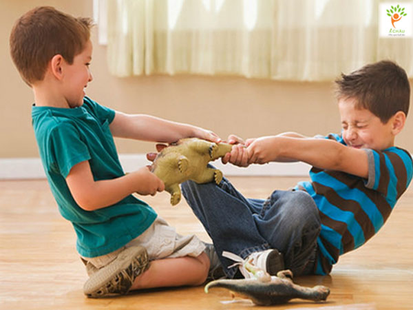 Nguy hiểm khi nhầm lẫn trẻ tăng động và hiếu động, bác sĩ chỉ cách phân biệt