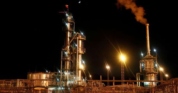 EU chuẩn bị trừng phạt 'lĩnh vực xương sống' của Nga