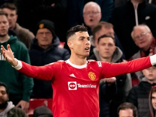 Lịch thi đấu bóng đá hôm nay 2/5: MU đọ sức với Brentford