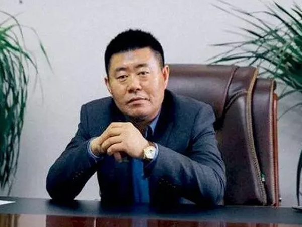 Người đàn ông từng buôn đồng nát giờ thành đại gia, giúp nhiều người nghèo