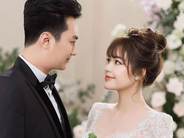 Anh Tuấn 'Phố trong làng' hạnh phúc khoe loạt ảnh cưới bên bà xã xinh đẹp