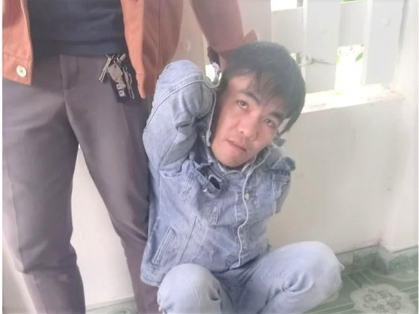 Bắt nghi can cứa cổ người phụ nữ trong khách sạn