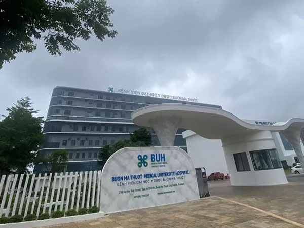 Vụ sản phụ gãy sườn sau khi sinh: Thông tin tống tiền là do… hiểu lầm!