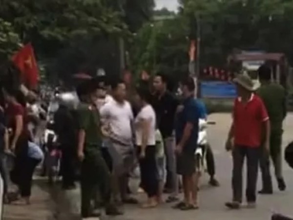 Về quê nghỉ phép, một quân nhân bị anh họ đâm tử vong