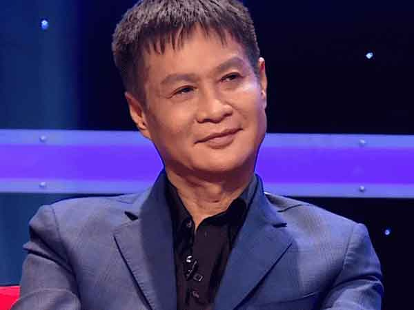 Đạo diễn Lê Hoàng tiếp tục gây bão dư luận với phát ngôn cực gắt, chỉ đích danh một bộ phận giới trẻ: 'Rặt một đám nhảm nhí chây lười'