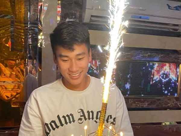 Chàng trai gây sốt tại trận mở màn của U23 tại SEA Games 31 gọi tên Nhâm Mạnh Dũng