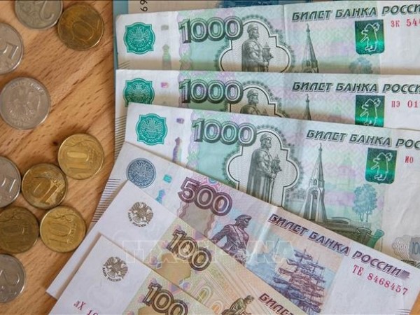 Chuyên gia lý giải nguyên nhân đồng ruble của Nga phục hồi phi thường