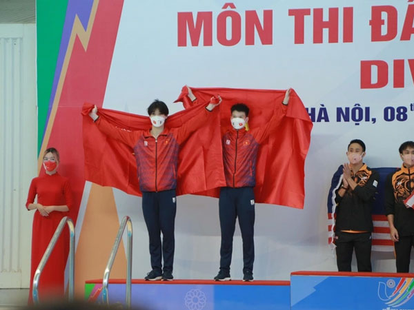 Cặp đôi Tùng Dương - Phương Thế Anh giành HCB SEA Games 31