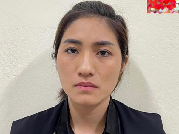 Hàng loạt tiệm vàng mua phải nhẫn giả của siêu lừa