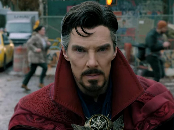 Đạt doanh thu khủng, 'Doctor Strange 2' vẫn không vượt được kỉ lục của 'Spider-Man: No Way Home'