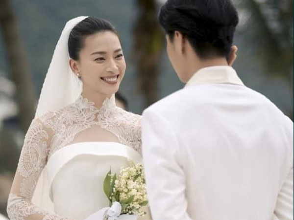 Chỉ qua lời nhờ vả của Ngô Thanh Vân với NTK áo cưới đủ hiểu 'đả nữ' yêu ông xã cỡ nào