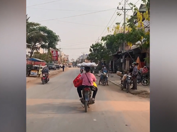 'Ninja Việt Nam' có thể gây ngạc nhiên cho cánh mày râu khi đi đường, nhưng 'ninja Campuchia' còn gây choáng hơn