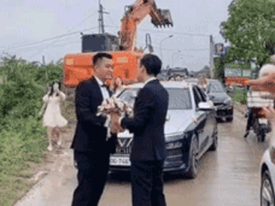 Hai chú rể tay bắt mặt mừng, đổi hoa cưới giữa đường gây xôn xao cõi mạng