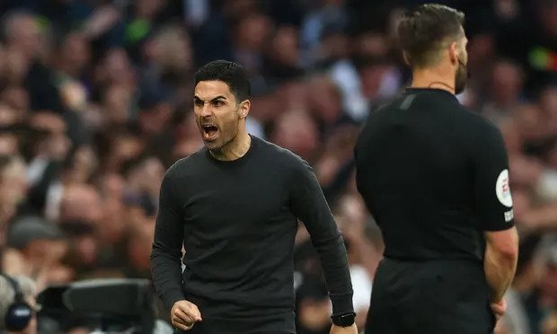 HLV Antonio Conte: Arteta đừng than thở trọng tài bất công nữa, tập trung vào công việc đi