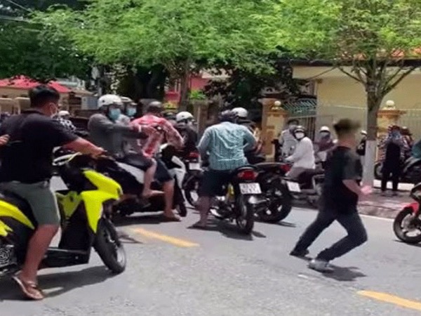 Điều tra nghi án súng nổ trước cổng TAND Tiền Giang sau khi tuyên án giang hồ Triều 'điên'