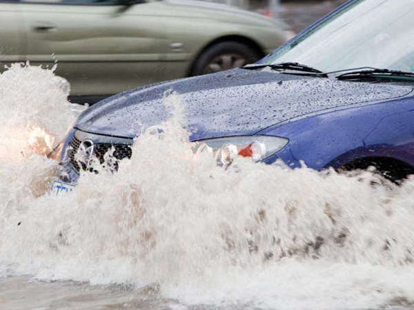 Dấu hiệu nhận biết xe ô tô bị ngập nước lâu