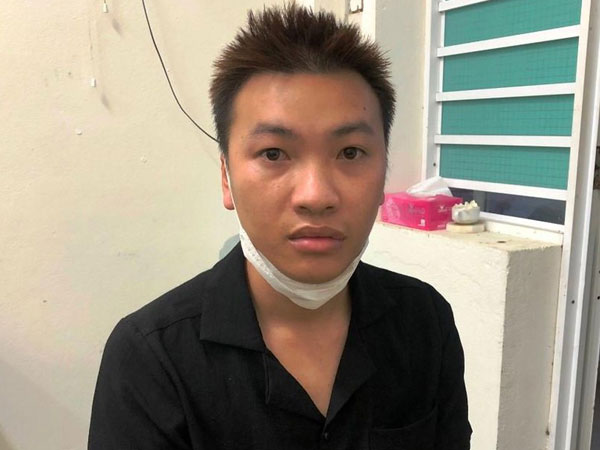 Nam thanh niên dùng dao chém bạn nhậu vì người yêu bị sờ soạng
