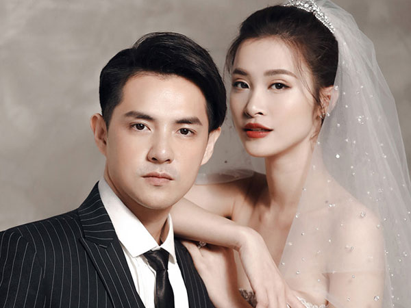 Giữa làn sóng tẩy chay, Đông Nhi và Ông Cao Thắng đồng loạt xin lỗi fan: 'Là Nhi sai vì Nhi chính là nguồn cơn của mọi việc'