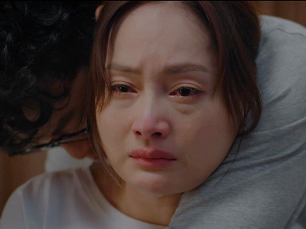 Thương ngày nắng về tập 19: Khánh suy sụp, muốn buông bỏ cuộc hôn nhân sau khi Đức thông báo vỡ nợ
