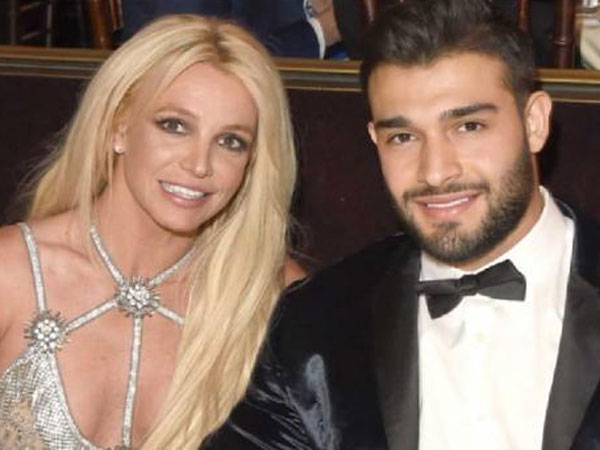 Britney Spears bị sảy thai khi vừa tiết lộ đã ấn định ngày cưới