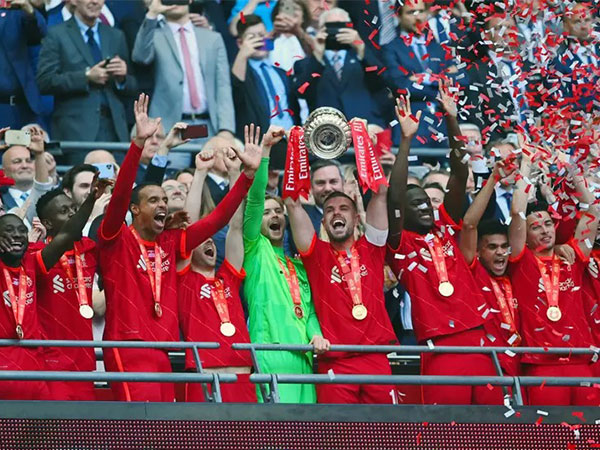 Nhọc nhằn hạ Chelsea ở loạt luân lưu, Liverpool vô địch FA Cup