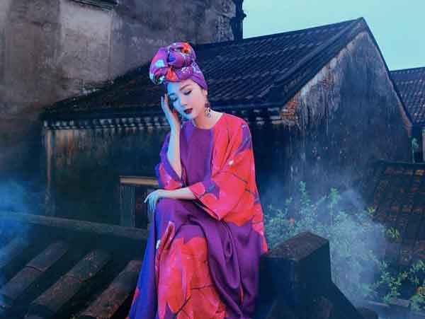 Hội An yêu cầu gỡ hình ảnh hoa hậu Giáng My ngồi trên 'nóc nhà di sản'