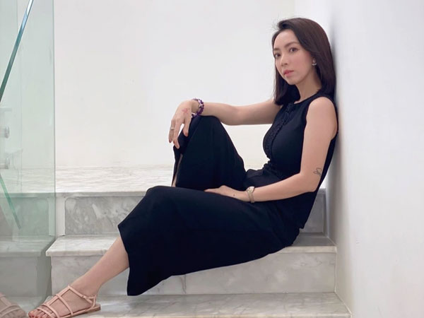 Giữa bão drama của đồng nghiệp, Thu Trang lên tiếng đầy ẩn ý: 'Tâm bất biến giữa dòng đời vạn biến'