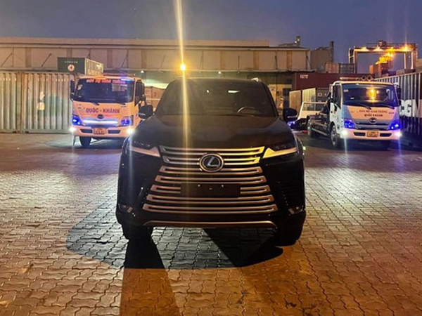 Tận thấy SUV hạng sang Lexus LX600 2022 hơn 13 tỷ tại Việt Nam