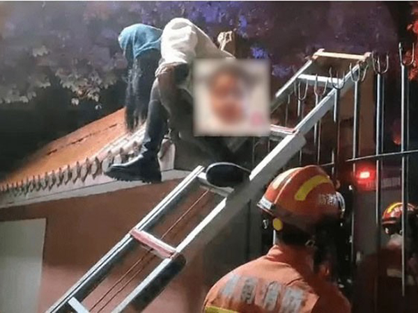 Trốn cách ly covid, nữ sinh đại học nửa đêm trèo tường đi tìm bạn trai và cái kết không biết giấu mặt đi đâu