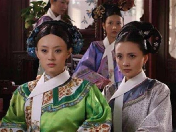 Tại sao phi tần được hoàng thượng 'sủng ái sau khi qua đêm' lại cần người dìu khi bước vào ngày hôm sau? Lý do rất đơn giản