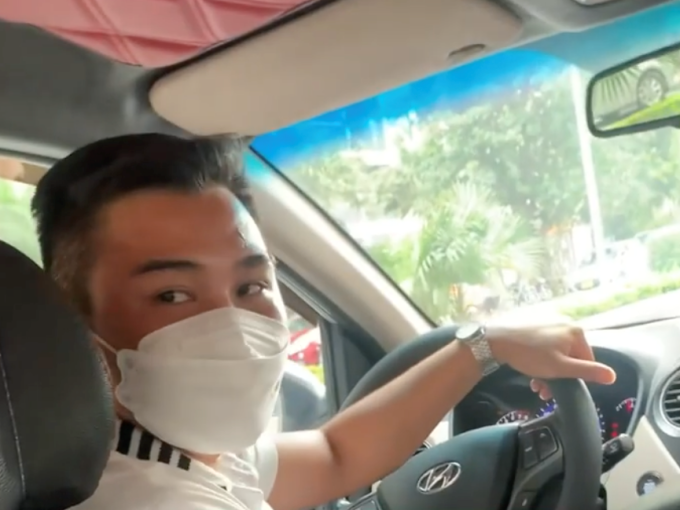 Đuổi việc tài xế taxi 'chặt chém' khách hơn 500.000 đồng cho quãng đường 14km