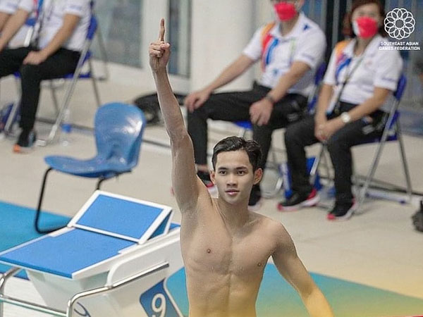 Phạm Thanh Bảo: Đường bơi mong thi Olympic, đường đời con xin lỗi bố mẹ