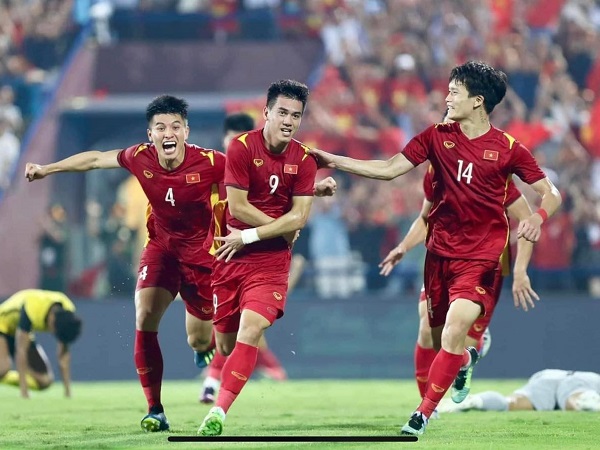 Tiến Linh nói gì sau khi ghi 'bàn thắng vàng' đưa U23 Việt Nam vào chung kết SEA Games 31?