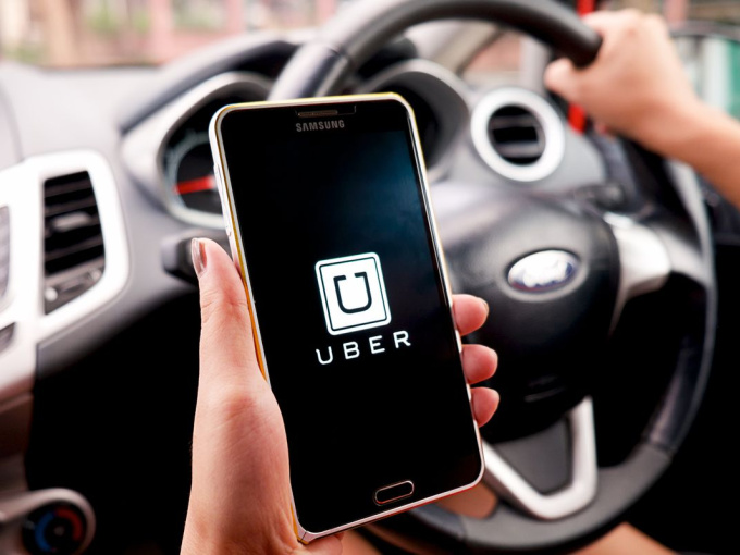 Vợ và nhân tình gọi Uber tới khách sạn, không ngờ tài xế chính là... người chồng bị 'cắm sừng'