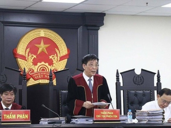 Vụ VN Pharma: Toà yêu cầu tiếp tục điều tra các cán bộ hải quan và đối tượng liên quan